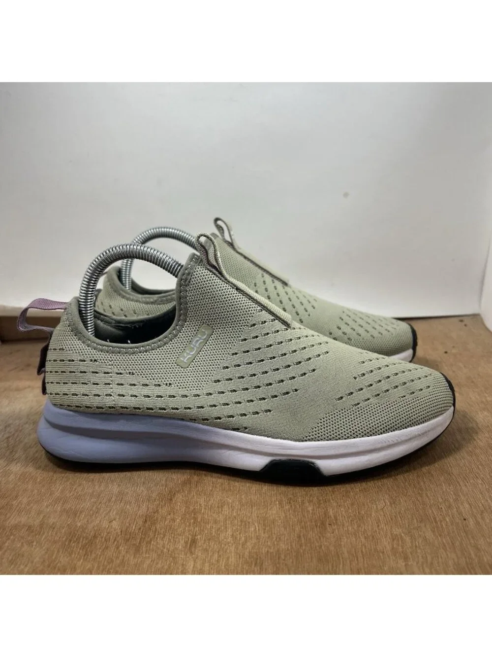 Kuru Atom Slip On Women Size 8.5 Tennis Sneakers Shoes Green